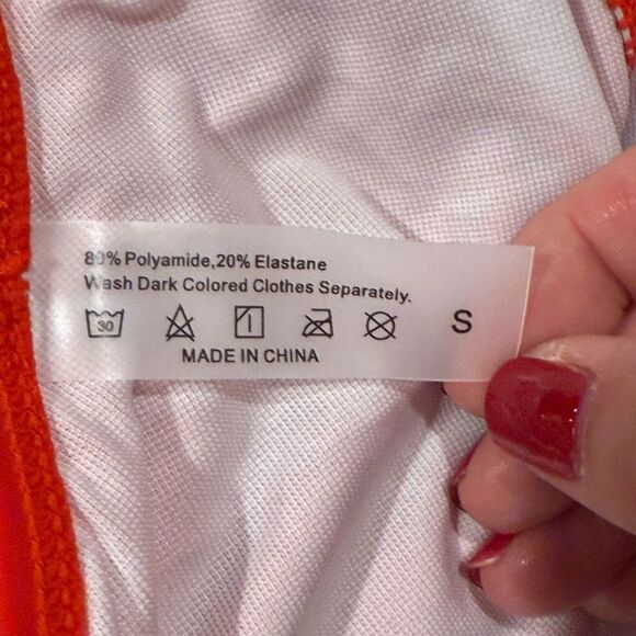 ShawGobow Backless, High Cut Monokini,One Piece Cheeky Bathing Suit NWOT - Picture 4 of 6